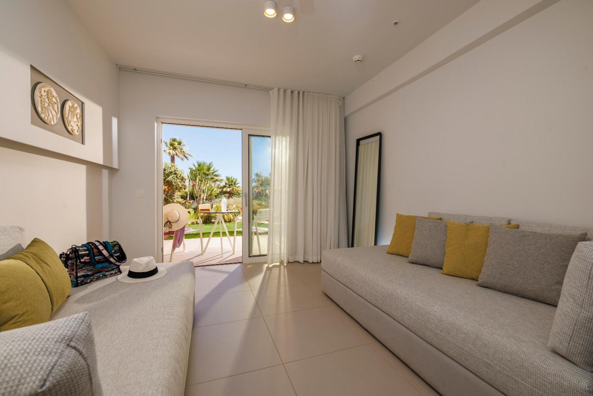 Anissa Beach Hotel 헐소니소스 외부 사진